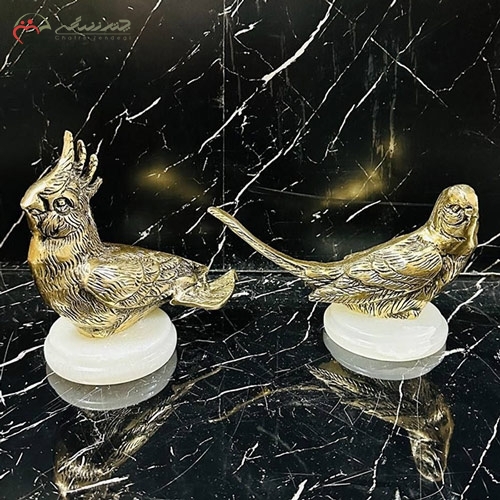 خرید، قیمت و مشخصات مجسمه مرغ عشق مدرن و شکیل برنزی همراه با پایه های سنگی زیر قیمت | چترزندگی