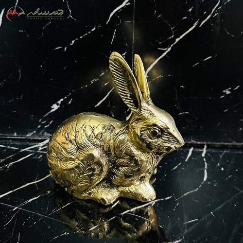 خرید، قیمت و مشخصات مجسمه برنزی شیک و امروزی در طرح خرگوش نشسته کوچک و طلایی رنگ زیر قیمت | چترزندگی