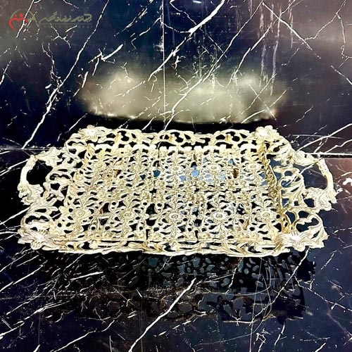 خرید، قیمت و مشخصات سینی کوچک مستطیلی برنزی امروزی و شیک، طرح شکوفه های کوچک طلایی رنگ زیر قیمت | چترزندگی