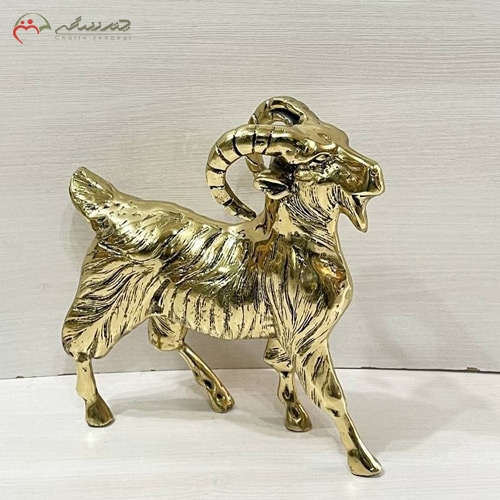 خرید، قیمت و مشخصات مجسمه شماتیک برنزی لاکچری و امروزی طرح بز بزرگ پایه دار طلایی رنگ زیر قیمت | چترزندگی