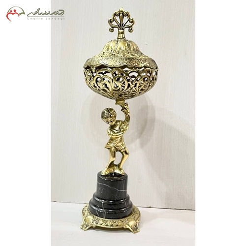 خرید، قیمت و مشخصات ظرف شکلات خوری امروزی و لاکچری برنزی ستون و پایه سنگی طرح پسر بچه ایستاده زیر قیمت | چترزندگی