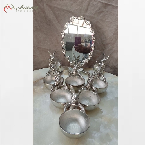 خرید، قیمت و مشخصات 7 سین خرگوش شامل 6 عدد پیاله و 2 عدد جا شمعی و رحل قرآن و آینه دور طلایی و نقره ای - چترزندگی