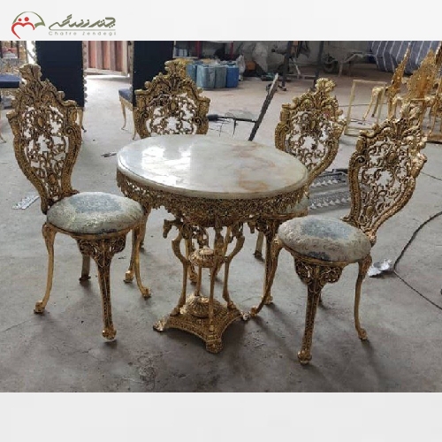 خرید، قیمت و مشخصات میز ناهار خوری 4 نفره مدل سلطنتی بدنه تمام برنزی رنگ ثابت پایه اسبی - چترزندگی
