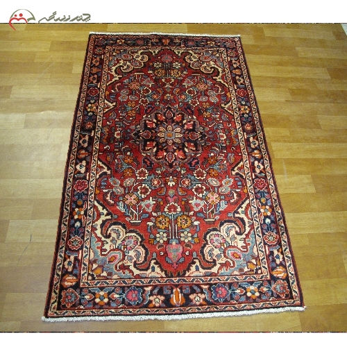 خرید، قیمت و مشخصات فرش دستبافت همدان با تراکم بالا و طراحی بی نظیر و زمینه ی لاکی با ضمانت 38995 - چترزندگی