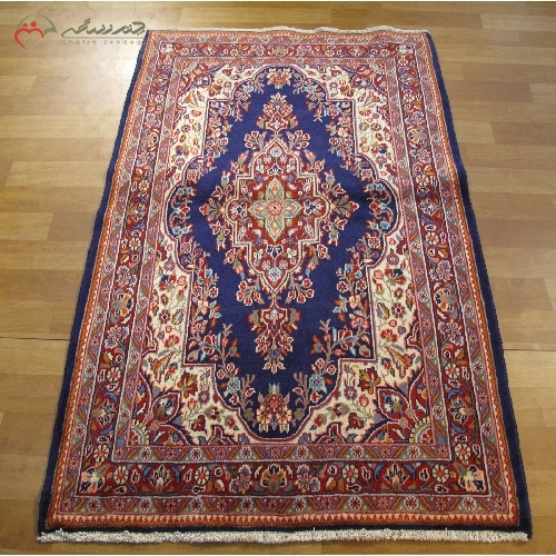 خرید، قیمت و مشخصات فرش دستبافت همدان با درخشندگی عالی و بافته شده با الیاف طبیعی کد 39142 - چترزندگی