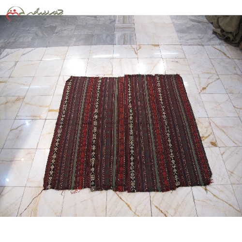 خرید، قیمت و مشخصات جاجیم سنتی دستبافت بلوچ با رنگ زمینه و حاشیه های الوان بافته شده با نخ طبیعی کد 39231 - چترزندگی