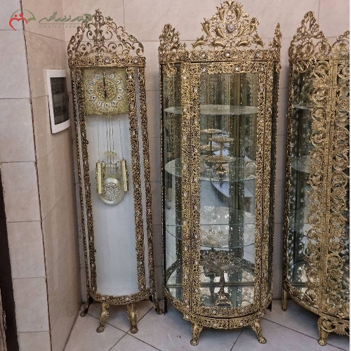 خرید، قیمت و مشخصات ست ساعت ایستاده و بوفه با بدنه کار شده کریستالی و رنگ ثابت با ضمانت 12 ماهه - چترزندگی