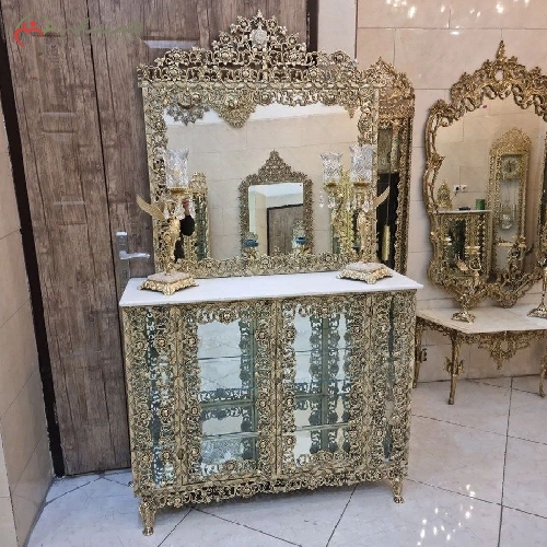 خرید، قیمت و مشخصات آینه کنسول ویترین دار برنزی با رویه سنگ مرمر و آینه تاج دار و شمعدان های طرح فرشته - چترزندگی