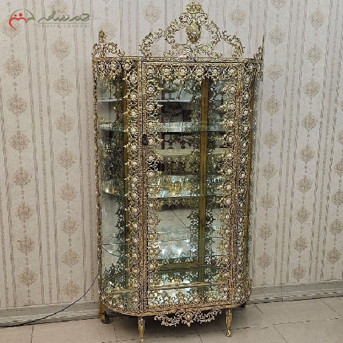 خرید، قیمت و مشخصات بوفه نیم گرد برنزی طرح آفتابگردان و سه طبقه ی شیشه ای، فروش به قیمت تولید - چترزندگی