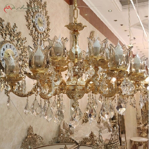 خرید، قیمت و مشخصات لوستر برنزی 12 شعله طرح مرسانا، رنگ کرم طلایی فورتیک با طراحی شیک و آنتیک - چترزندگی