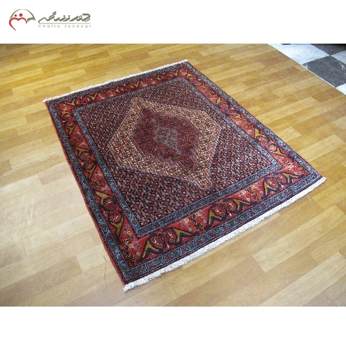 خرید، قیمت و مشخصات قالیچه ی دستبافت سنندج با زمینه ی کرم و حاشیه های لاکی مدل لچک و ترنج نقشه زمینه عالی کد 40123 - چترزندگی