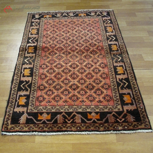 خرید، قیمت و مشخصات فرش دستبافت طالقان به رنگ لاکی و حاشیه سرمه ای، بافت بسیار متراکم و درخشنده با ضمانت کد 39803 - چترزندگی