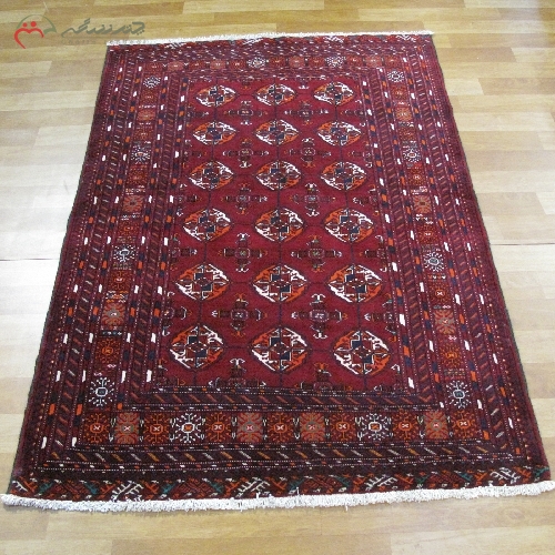خرید، قیمت و مشخصات فرش دستبافت بلوچستان با رنگ لاکی و طرح زمینه ی قابی، الیاف طبیعی با درخشندگی بالا کد 39839 - چترزندگی