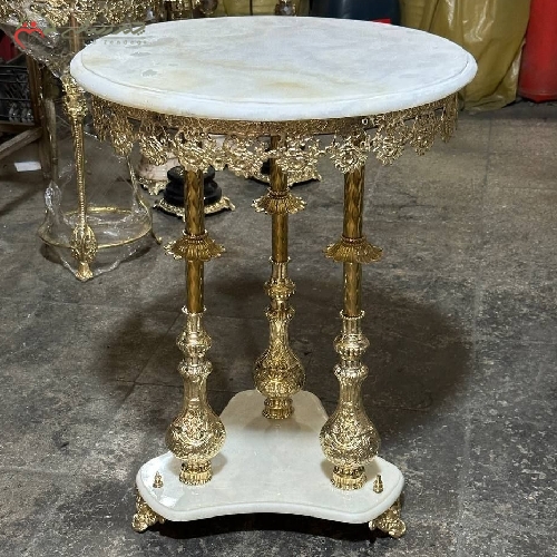 خرید، قیمت و مشخصات میز سه پایه ی برنزی طرح گل رز با رویه سنگ سفید، طراحی و تولید با کیفیت عالی بدون لقی پایه ها با ضمانت - چترزندگی