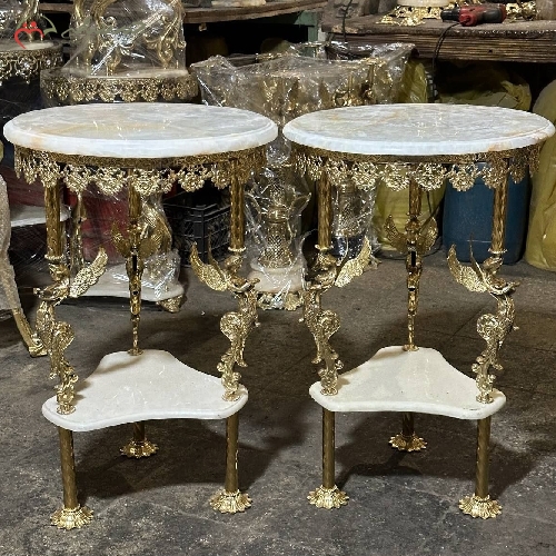 خرید، قیمت و مشخصات میز دو طبقه ی برنزی طرح فرشته با حاشیه های گل رز، رویه سنگ مرمر و بدنه ظریف و با دوام دارای ضمانت - چترزندگی