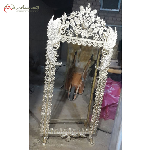 خرید، قیمت و مشخصات بوفه آبکاری شده آلومینیومی تاج دار با طرح طاووس مدل پایه دار، و با کیفیت _ هنرظریف
