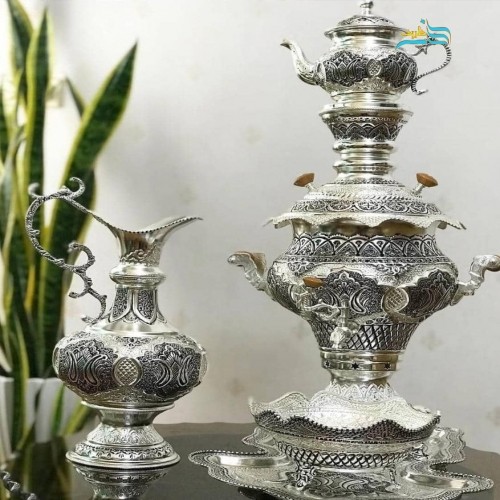 خرید آنلاین، سرویس سماور ٥ لیتری قلمزنی آبکاری نقره وزن 7 کیلوگرم، روکش کوره ای برنجی بدون تغییر رنگ، پر نقش و نگار، زیر قیمت بازار | چترزندگی