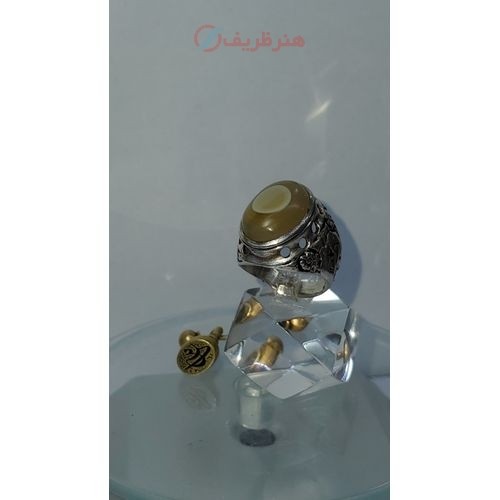 خرید آنلاین، انگشتر آنتیک رکاب نقره قلمزنی مزین به نگین باباقوری، با رنگی خاص و کیفیتی عالی، زیر قیمت بازار | چترزندگی