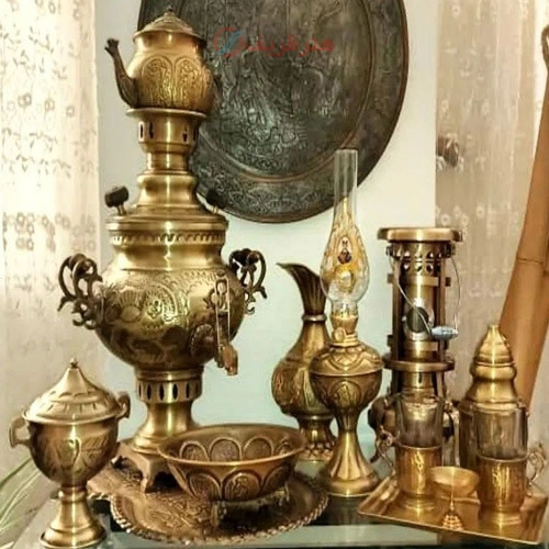 خرید آنلاین، سرویس کامل سماور ذغالی برنجی 4 لیتری با قلم زنی استادانه دست، کیفیت عالی، 13 پارچه، زیر قیمت بازار | چترزندگی