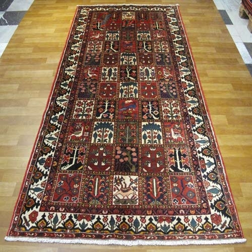 خرید آنلاین، فرش بافته شده با هنر دست بلداجي بختيار، طرح خشتي با رنگ زمینه الوان و رنگ حاشیه كرم کد 39299، زیر قیمت بازار | چترزندگی