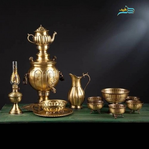 خرید آنلاین، سرویس سماور برنجی ٣ لیتری با طرح خطی، بدون تغییر رنگ همراه با روکش نانو، زیر قیمت بازار | چترزندگی