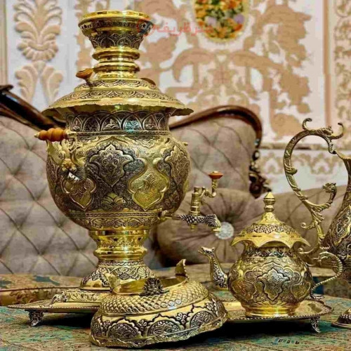 خرید آنلاین، سرویس سماور 8 لیتری برقی و زغالی برنجی، قلم زنی سیاه قلم با ثبات رنگ و روکش کوره ای، زیر قیمت بازار | چترزندگی