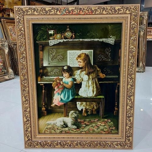 خرید آنلاین، تابلو فرش بافت کار دست تبریز، طرح دختر پیانو زن، چله ابریشم با کیفیت و با رج 50، رنگ طبیعی، زیر قیمت بازار | چترزندگی