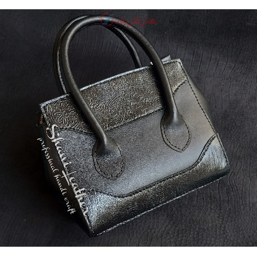 خرید آنلاین، کیف دستی زنانه چرمی با چرم گاو طبیعی دست دوز و یراق مرغوب با رنگ دلخواه شما، زیر قیمت بازار | چترزندگی