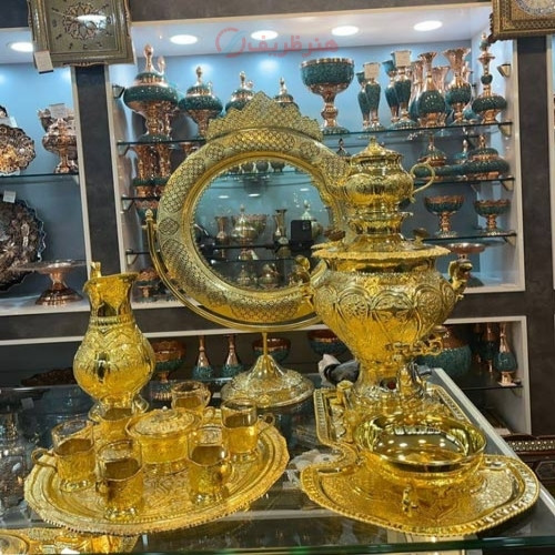 خرید آنلاین، سرویس سماور برقی برنجی 6 لیتری،  آبکاری طلا پلان، قلم زنی اعلاء، دارای آیینه، زیر قیمت بازار | چترزندگی