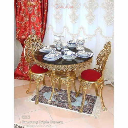 خرید آنلاین، میز ناهارخوری شکیل 2 نفره طرح تاج، قطر 90 جنس آلیاژ آلومنیوم با آبکاری برنز، قیمت مناسب | چترزندگی