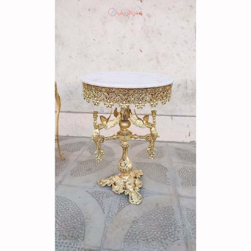 خرید آنلاین، میز خاطره 3 فرشته مشعل به دست، قطر 50 از جنس آلیاژ آلومنیوم با آبکاری برنج، قیمت مناسب | چترزندگی