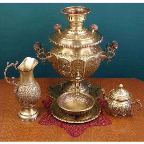 خرید آنلاین، سرویس چشم نواز سماور 7 لیتری زغالی برنجی، فوق سنگین، با روکش کوره ای و قلم زنی دست اعلاء، زیر قیمت بازار | چترزندگی