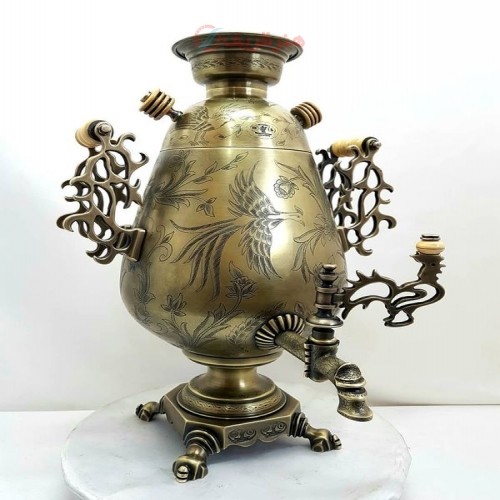 خرید آنلاین، سماور 6 لیتری  زغالی برنجی با قلم زنی بسیار زیبا، مدل جام دسته شاخ گوزنی، با کیفیت اعلاء، زیر قیمت بازار | چترزندگی