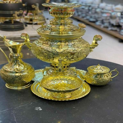 خرید آنلاین، سرویس زیبای سماور طلایی رنگ 5 تکه، 8 لیتری زغالی برنجی، منحصر به فرد و بادوام، زیر قیمت بازار | چترزندگی