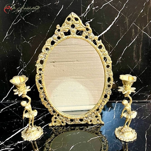 آینه و شمعدان برنزی کد 33 طرح گل لاله طلایی رنگ
