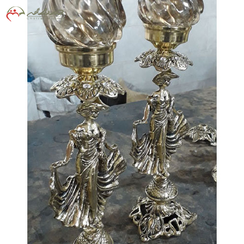 شمعدان برنزی پایه دار  طرح فرشته با آبکاری