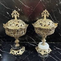 خرید، قیمت و مشخصات آینه ظرف شکلات خوری برنزی شیک و جدید طرح گل لاله پایه سنگی سیاه و سفید زیر قیمت | چترزندگی