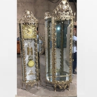 خرید، قیمت و مشخصات ست ساعت ایستاده و ویترین بدنه تمام برنجی مدل تسمه بادمجانی - چترزندگی
