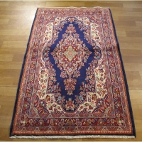خرید، قیمت و مشخصات فرش دستبافت همدان با درخشندگی عالی و بافته شده با الیاف طبیعی کد 39142 - چترزندگی