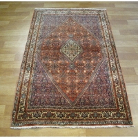 خرید، قیمت و مشخصات فرش دستبافت بیجار طرح لچک و ترنج با نقشه زمینه عالی و نخ درجه یک کد 39253 - چترزندگی