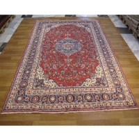 خرید، قیمت و مشخصات فرش دستبافت همدان طرح ترنج با زمینه لاکی و الیاف طبیعی و دوام بالا کد 39271 - چترزندگی