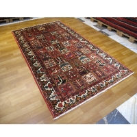 خرید، قیمت و مشخصات فرش دستبافت طرح خشتی و بافته شده بختیار با نخ درجه یک و دارای ضمانت کد 39299 - چترزندگی