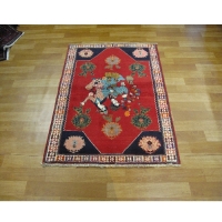 خرید، قیمت و مشخصات فرش دستبافت آباده با نقشه زمینه عالی به رنگ لاکی و حاشیه کرمی رنگ با ضمانت کد 39326 - چترزندگی