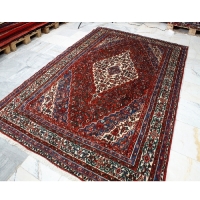 خرید، قیمت و مشخصات فرش دستبافت همدان 40 ساله با زمینه لاکی و حاشیه کرم با ضمانت کد 39423 - چترزندگی