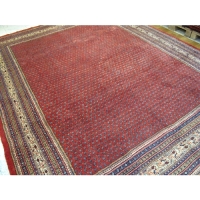 خرید، قیمت و مشخصات فرش دستبافت ساروق با طرح زمینه بته میر سراسر و رنگ زمینه لاکی کد 39478 - چترزندگی