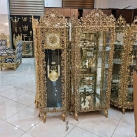 خرید، قیمت و مشخصات بوفه سه طبقه و ساعت ایستاده برنزی طرح گل سرخ بدنه رنگ ثابت و ضمانت یک ساله - چترزندگی