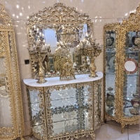 خرید، قیمت و مشخصات آینه کنسول تمام برنزی ویترین دار طرح بادمجانی با رویه سنگ مرمر و رنگ طلایی با گارانتی - چترزندگی