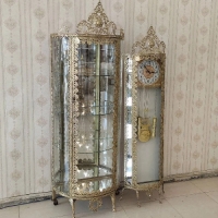خرید، قیمت و مشخصات ساعت ایستاده زمینه سفید همراه بوفه سه طبقه تمام برنزی طرح گل رز فروش به قیمت تولید کد 8011 - چترزندگی
