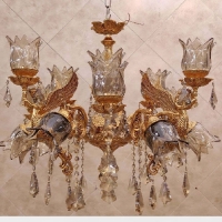 خرید، قیمت و مشخصات لوستر برنزی 15 شعله طرح فرشته، با سر شاخه های واژگون با کریستال های تزیینی - چترزندگی