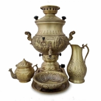 خرید، قیمت و مشخصات سماور گازی همراه با ست قندان و پارچ قلم زنی شده با طراحی کاربردی و تولید شده با ورق ضخیم - چترزندگی